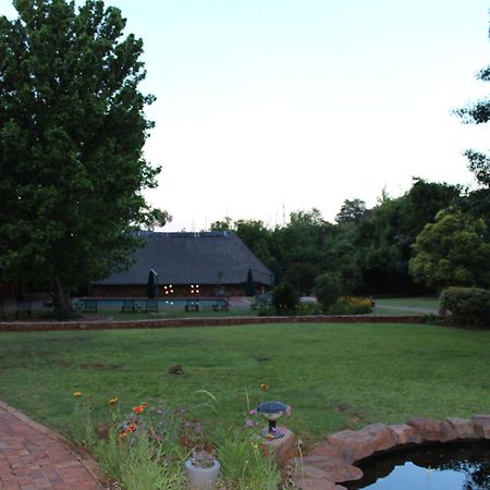 Whispering Pines Country Estate Villa Magaliesburg Bagian luar foto