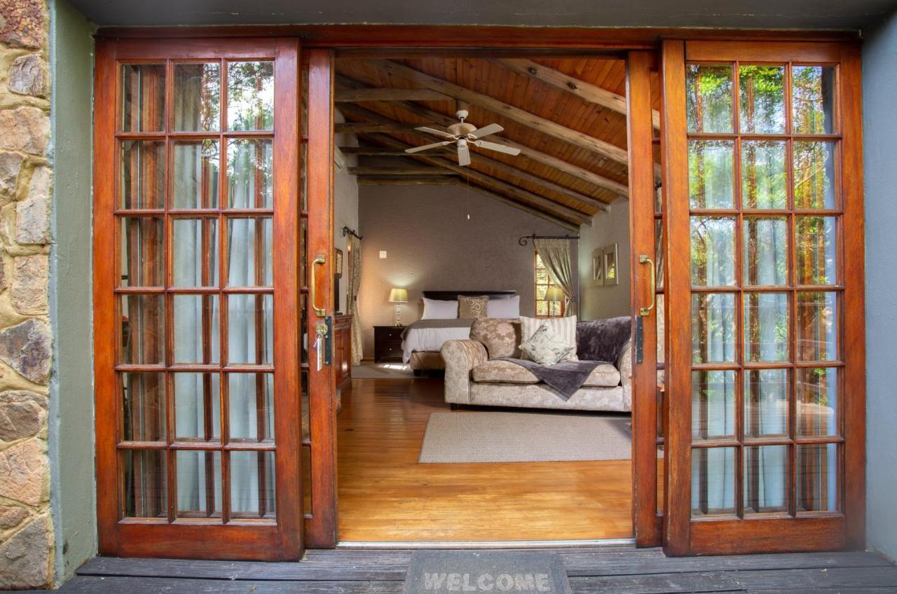 Whispering Pines Country Estate Villa Magaliesburg Bagian luar foto