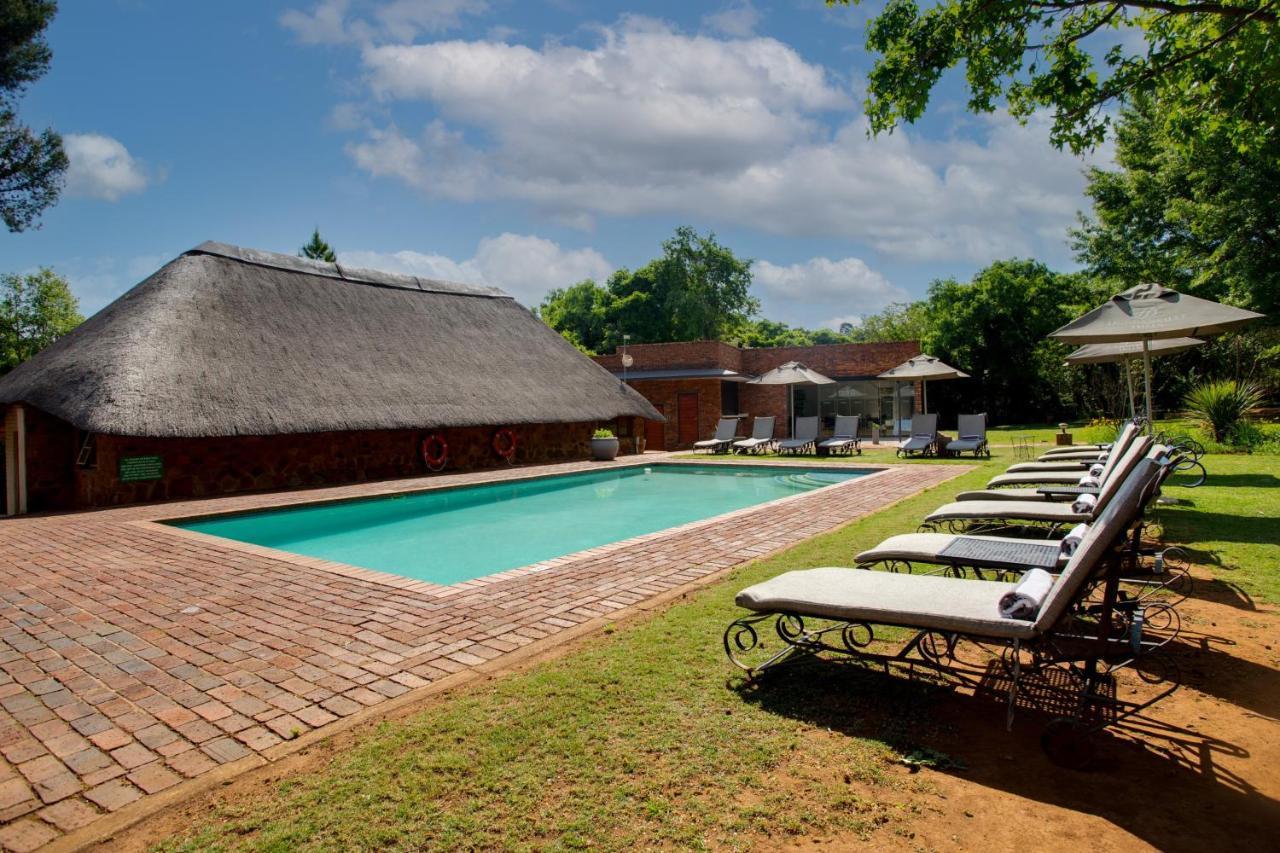 Whispering Pines Country Estate Villa Magaliesburg Bagian luar foto